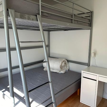 Mandal Apartment Mit Moeglichkeit Ein Boot Zu Benutzen Und Angeln Exterior photo