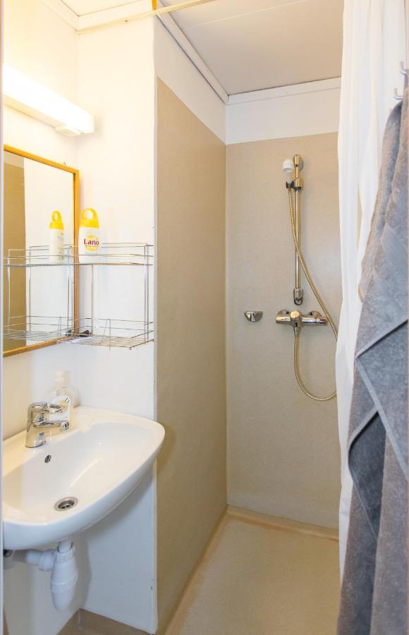 Mandal Apartment Mit Moeglichkeit Ein Boot Zu Benutzen Und Angeln Exterior photo