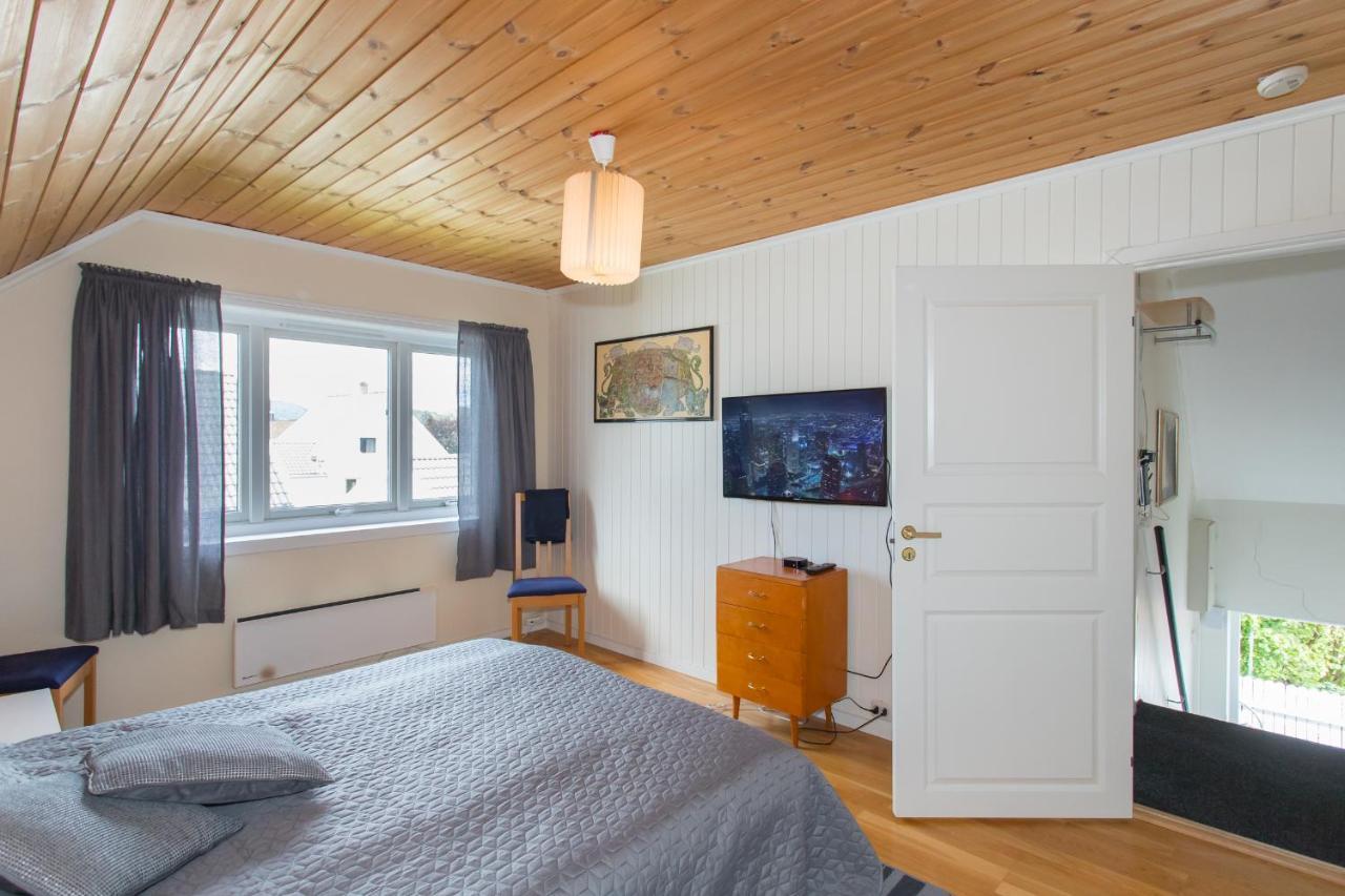 Mandal Apartment Mit Moeglichkeit Ein Boot Zu Benutzen Und Angeln Exterior photo